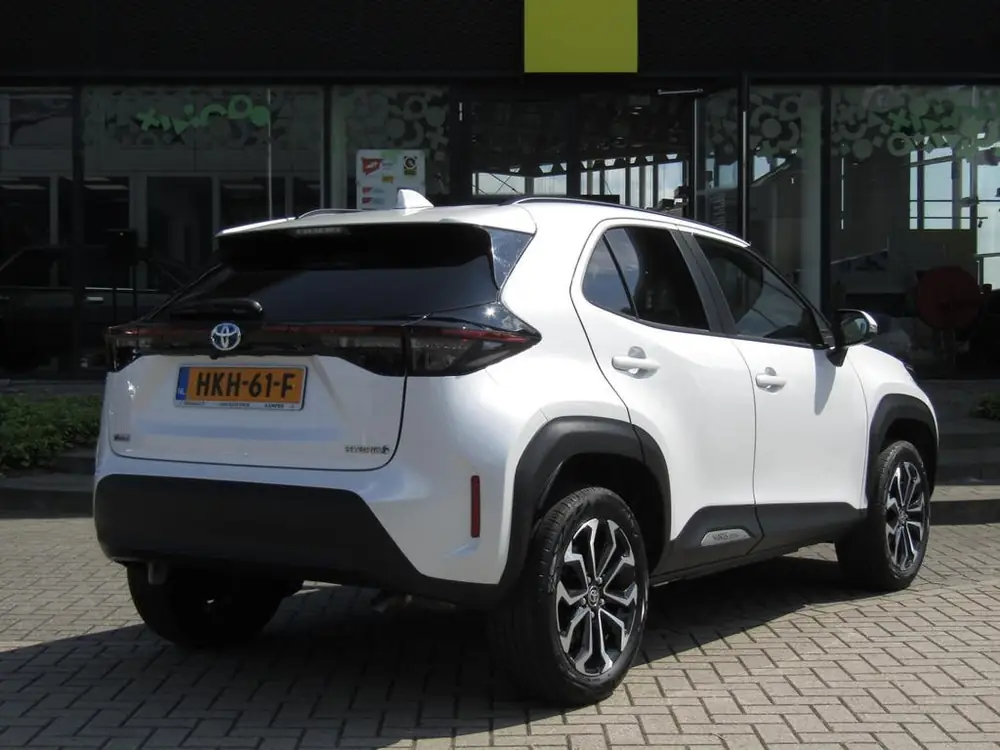 Toyota Yaris Cross 1.5 VVT-I Hybrid 116pk CVT Dynamic / Pano uit 2024, foto 2