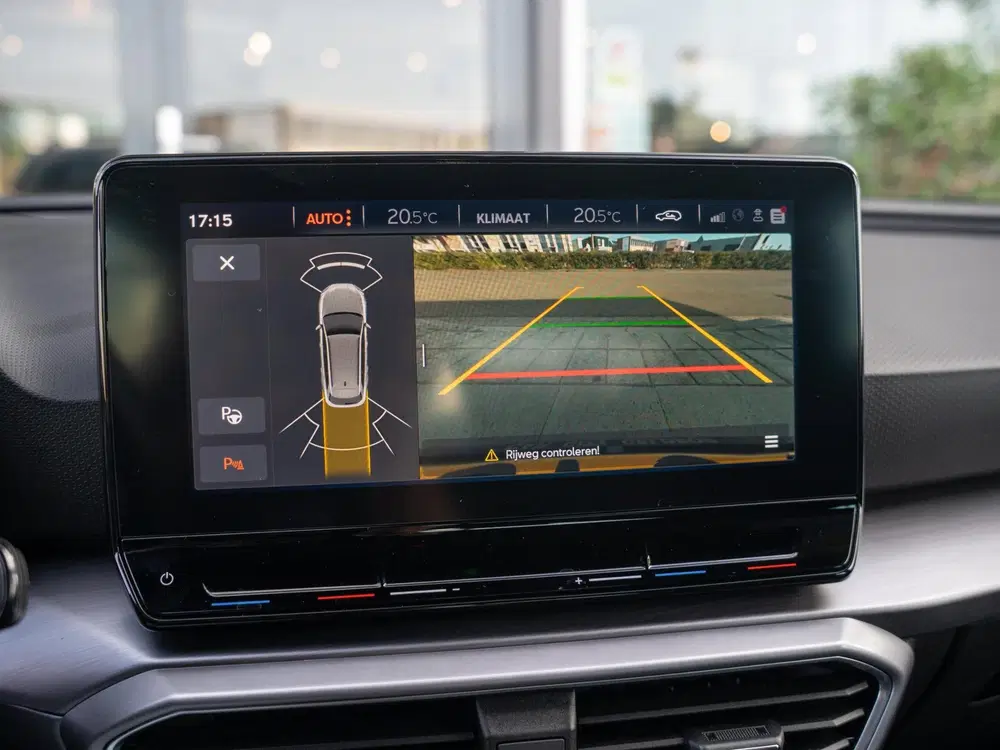 SEAT Leon 1.0 eTSI FR Business Intense uit 2023, foto 15
