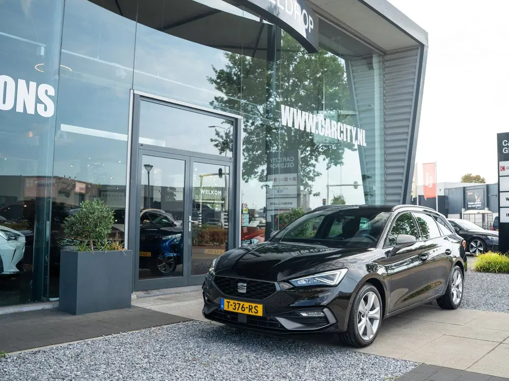 SEAT Leon 1.0 eTSI FR Business Intense uit 2023, foto 6