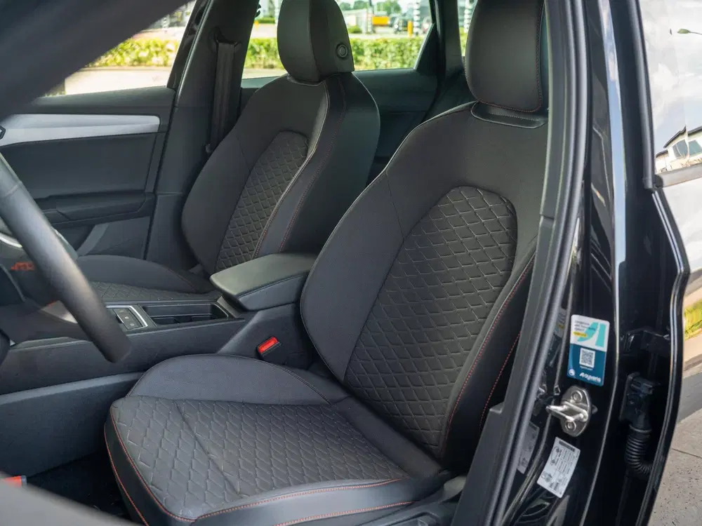 SEAT Leon 1.0 eTSI FR Business Intense uit 2023, foto 8