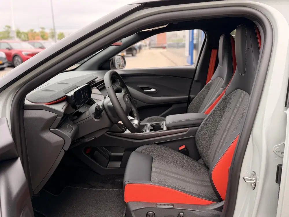 Ford Explorer Collection Extended Range RWD 79 kWh DRIVE uit 2026, foto 12