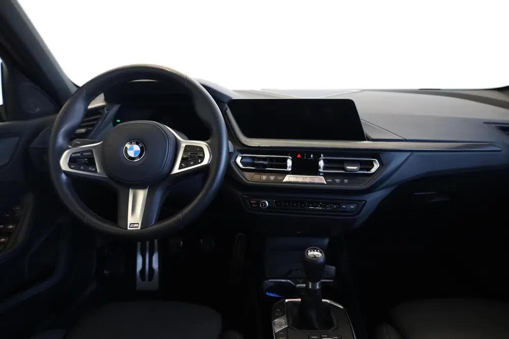 BMW 1-serie 5-deurs 118i uit 2022, foto 10