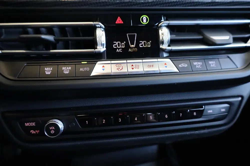 BMW 1-serie 5-deurs 118i uit 2022, foto 18