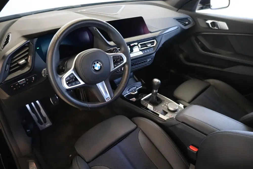 BMW 1-serie 5-deurs 118i uit 2022, foto 7