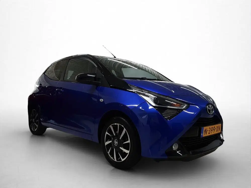 Toyota Aygo 1.0 VVT-i x-cite ultimate uit 2022, foto 2