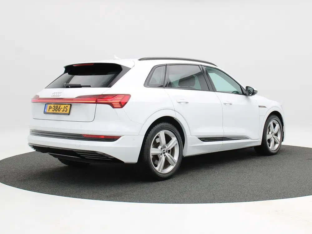 Audi e-tron 50 quattro Advanced edition Plus 71 kWh 31 uit 2022, foto 3