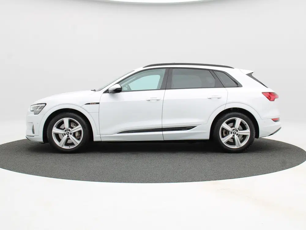 Audi e-tron 50 quattro Advanced edition Plus 71 kWh 31 uit 2022, foto 8