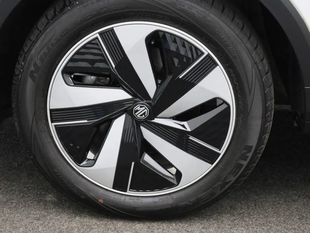 MG ZS EV Standard Range Luxury 50 kWh | Apple Carplay/Androi uit 2022, foto 14