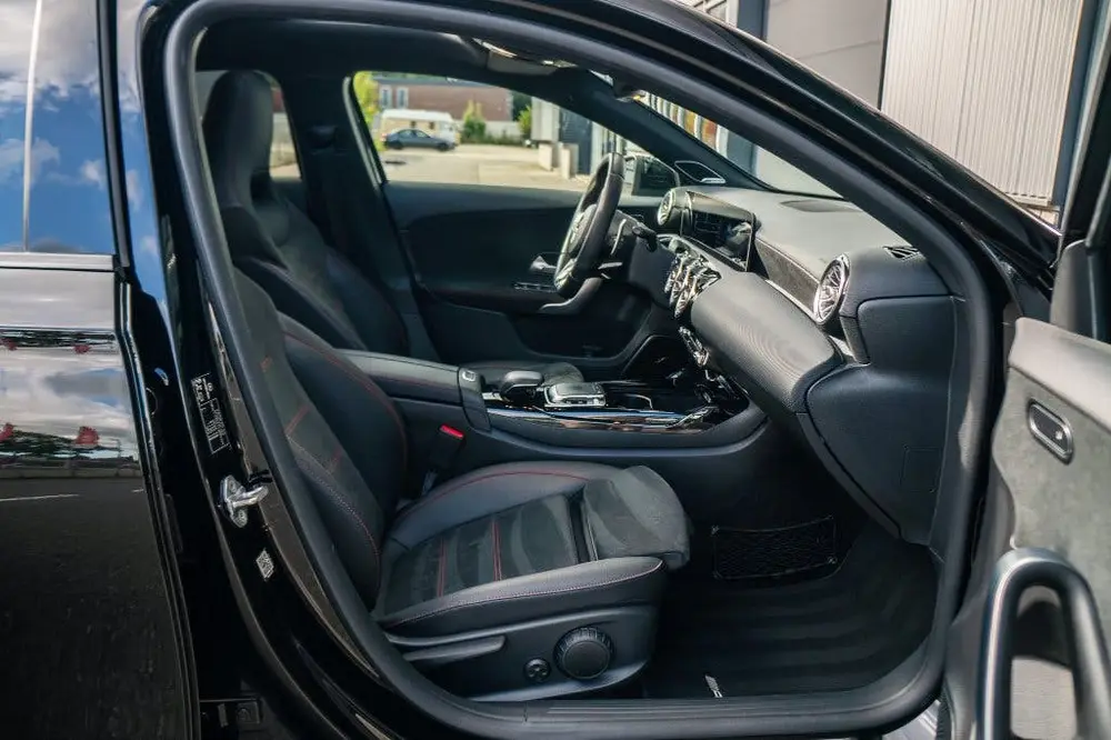 Mercedes-Benz A-Klasse Mercedes Benz A35 AMG 4MATIC uit 2019, foto 14