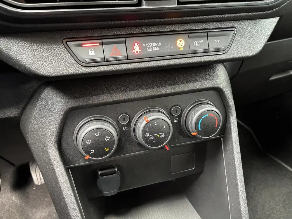 Dacia Sandero 1.0 TCe 90 Journey Cruise Led Carplay Usb uit 2025, foto 15