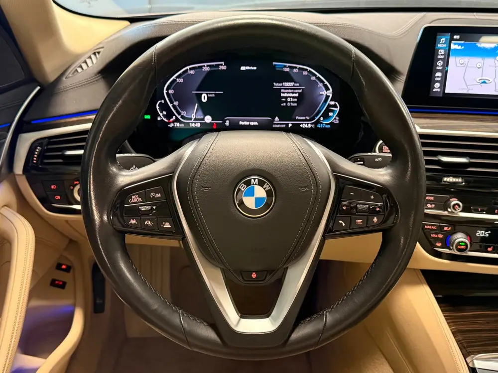 BMW 5-serie 530e iPerformance High Executive Luxury Li uit 2019, foto 11