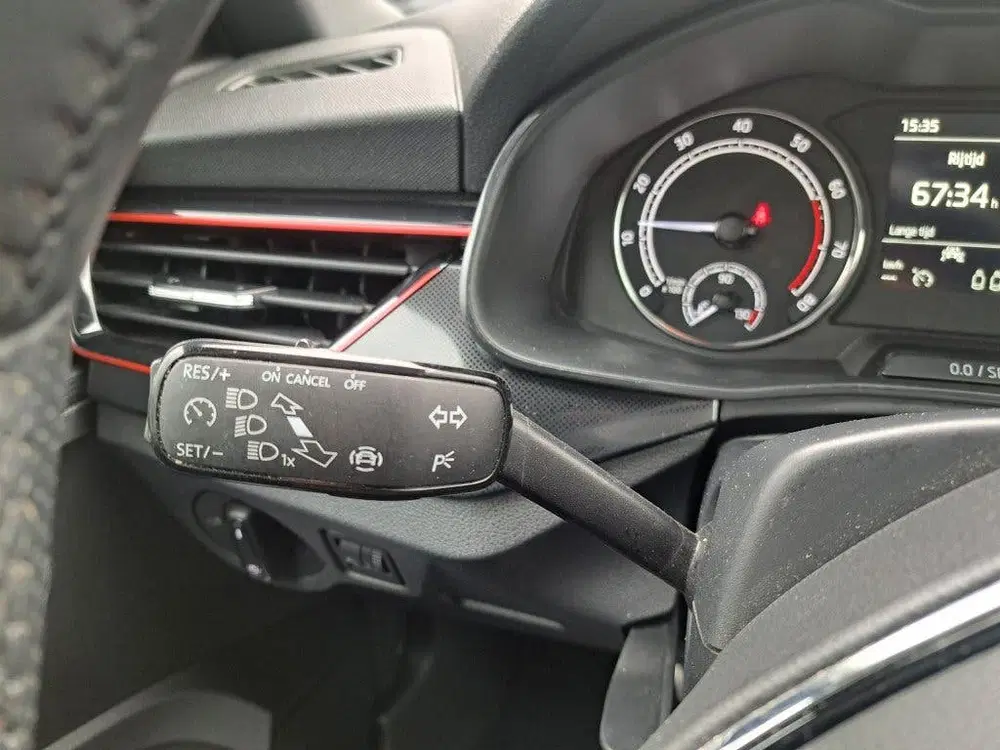 Skoda Kamiq 1.0 TSI 110 Pk Sport Business Clima Pdc 6 uit 2023, foto 16