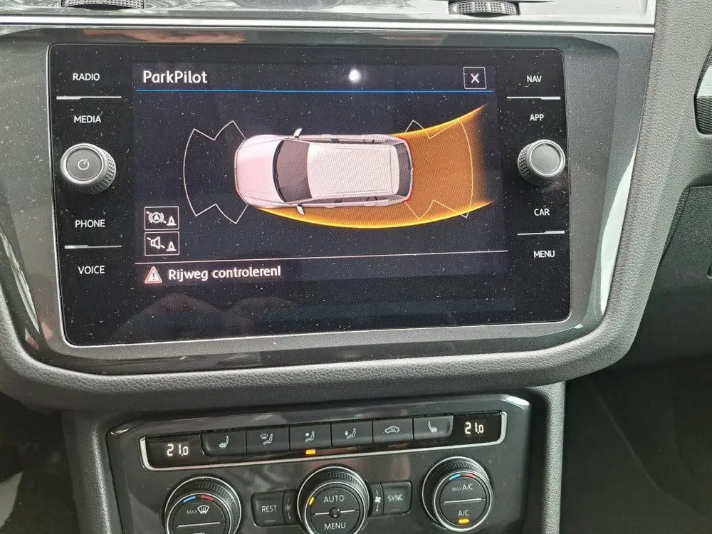Volkswagen TIGUAN 1.5 TSI ACT 150 Pk Highline Bs. Panodak Ds uit 2020, foto 6