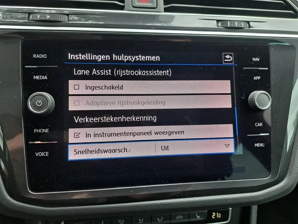 Volkswagen TIGUAN 1.5 TSI ACT 150 Pk Highline Bs. Panodak Ds uit 2020, foto 9
