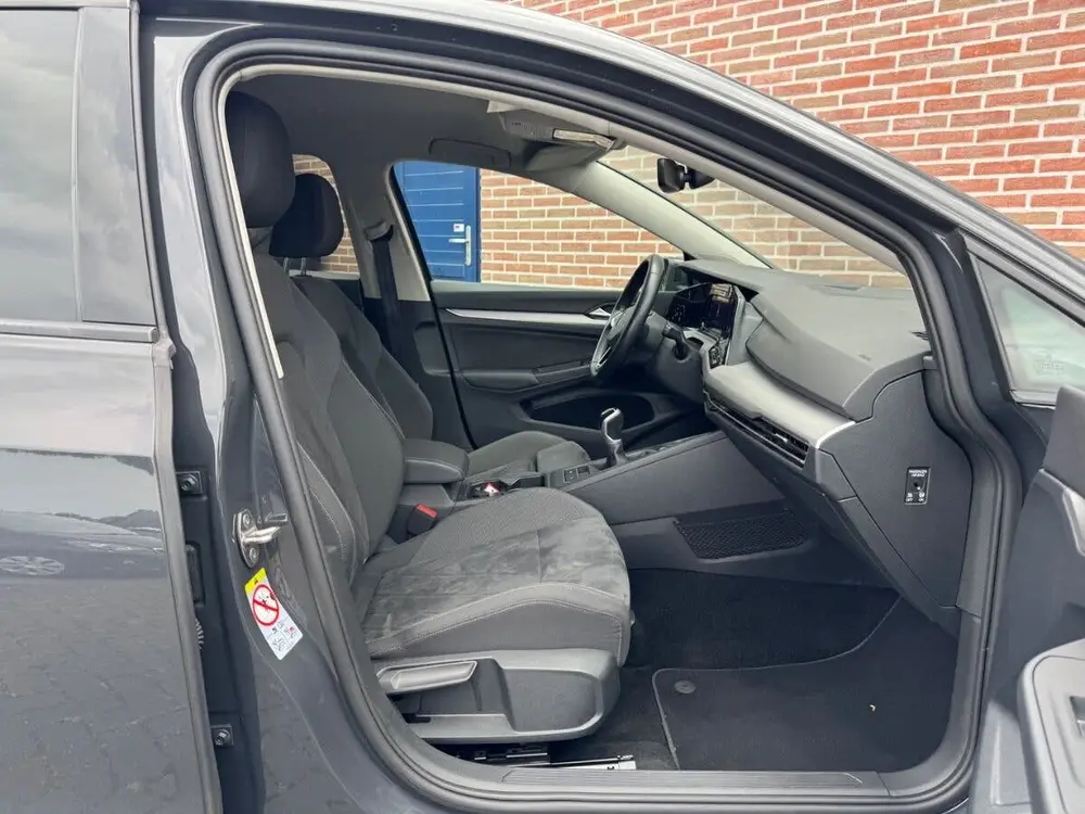 Volkswagen Golf 1.0 TSI | Life Business 5-Drs | Navi | Camer uit 2022, foto 5