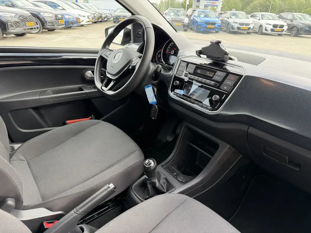 Volkswagen Up! 1.0 Climate Control Cruise Control Lichtmetal uit 2023, foto 12