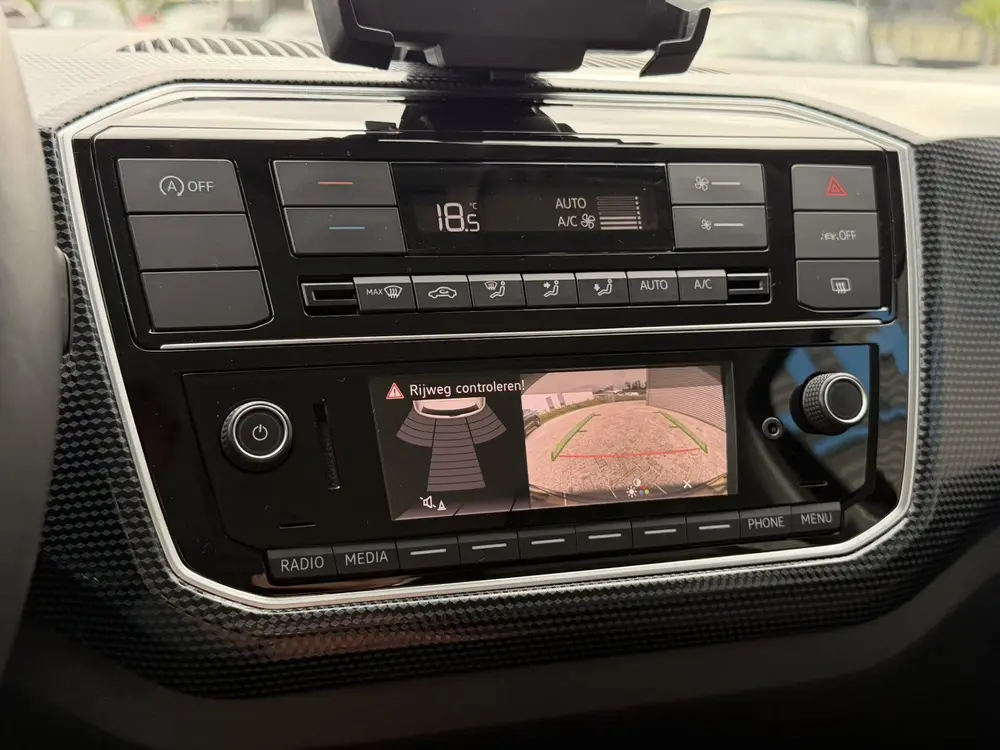 Volkswagen Up! 1.0 Climate Control Cruise Control Lichtmetal uit 2023, foto 17