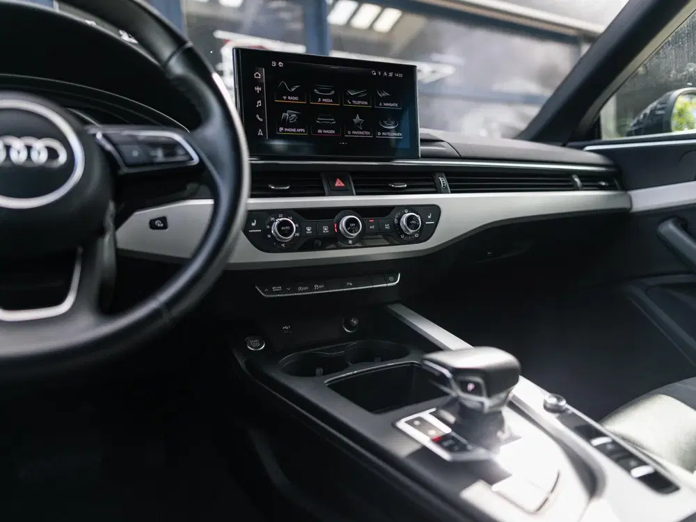 Audi A5 40 TFSI S edition uit 2022, foto 18
