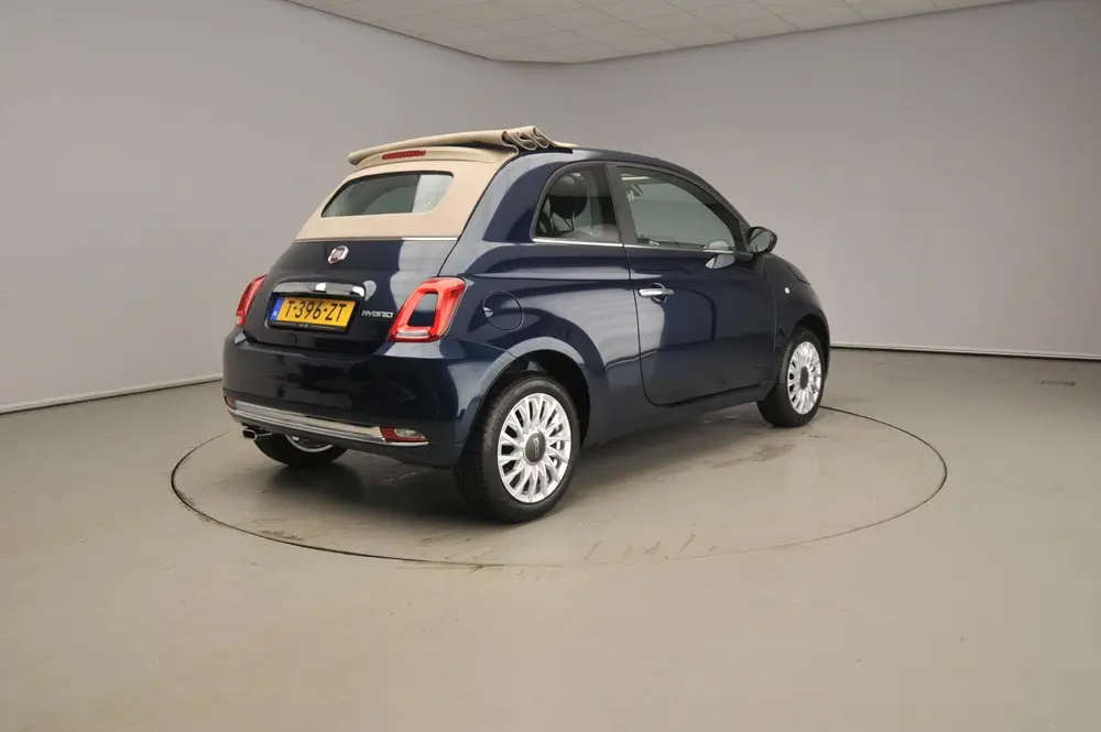 Fiat 500 C 1.0 Hybrid Dolcevita uit 2023, foto 2
