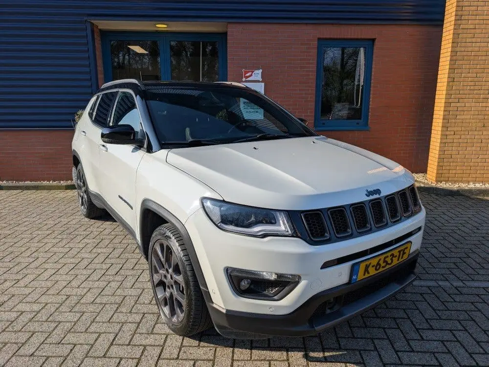 Jeep Compass 4xe 240 Plug-in Hybrid Electric S,Trekhaak,Lane uit 2021, foto 3