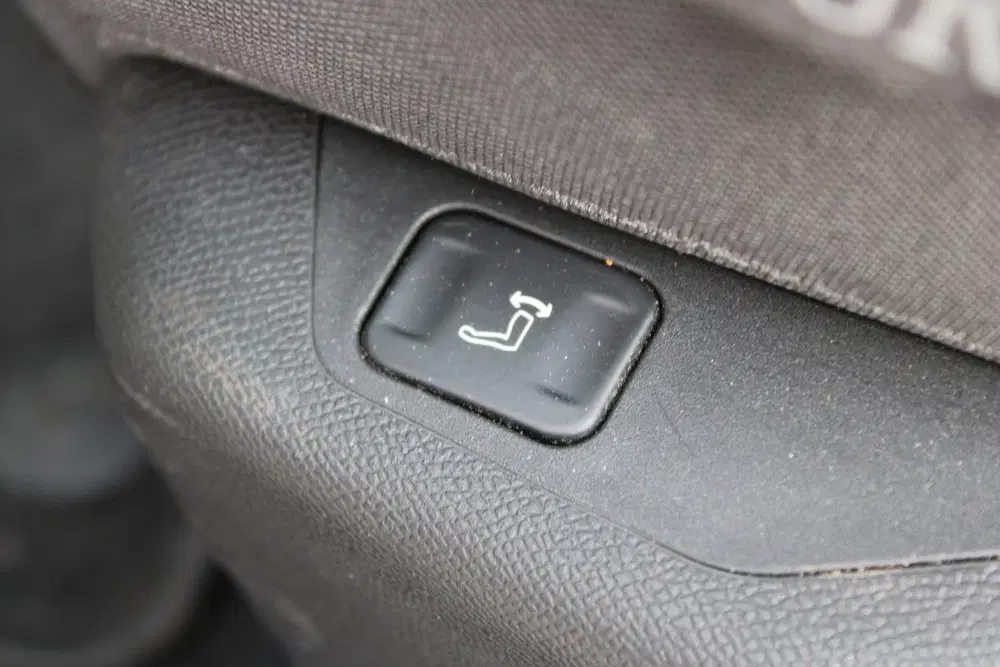 Opel Astra 1.6 Hybrid Business Edition (bj 2023 uit 2023, foto 7