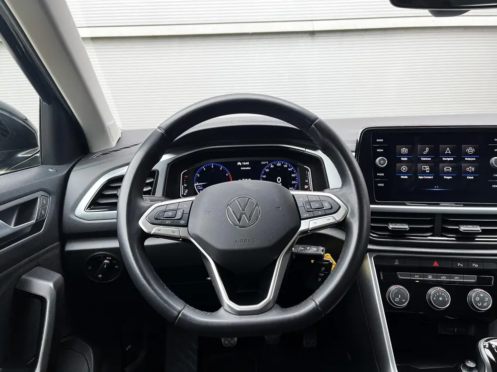Volkswagen T-Roc 1.0 TSI 110pk Life | Camera | App Connect | uit 2022, foto 20