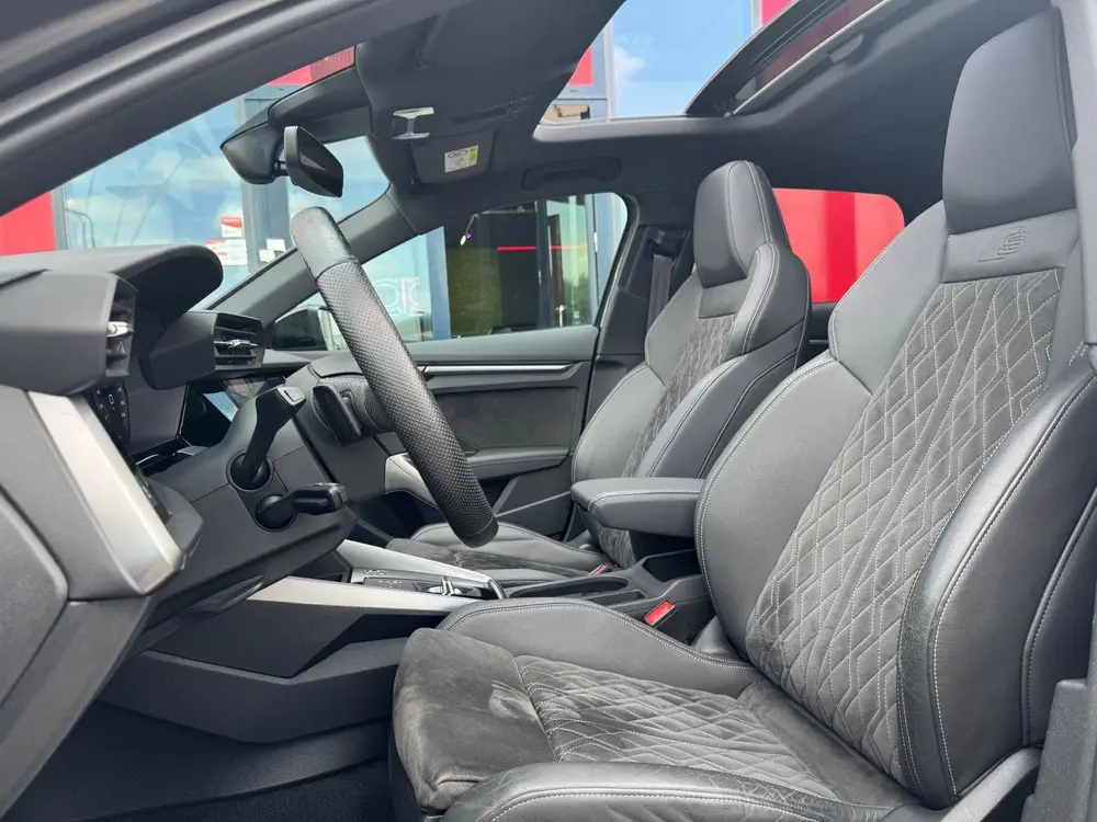 Audi A3 2.0 TFSI S3 quattro Edition One Vol uit 2021, foto 12