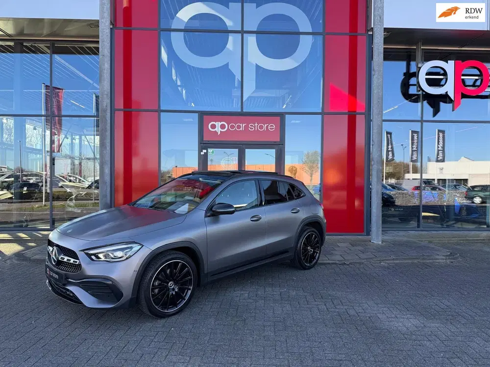 Mercedes-Benz GLA 250 e Business Solution AMG Limited uit 2021