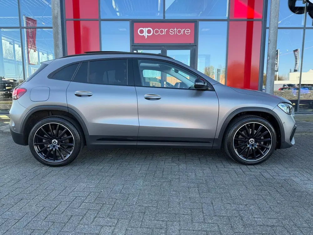Mercedes-Benz GLA 250 e Business Solution AMG Limited uit 2021, foto 4