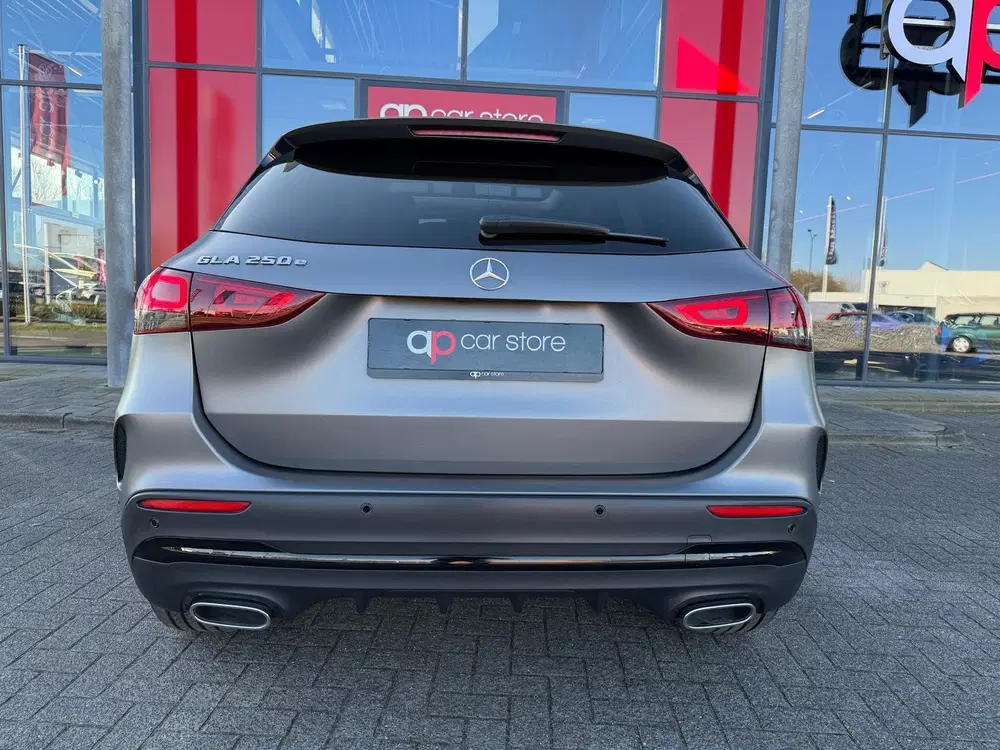 Mercedes-Benz GLA 250 e Business Solution AMG Limited uit 2021, foto 5