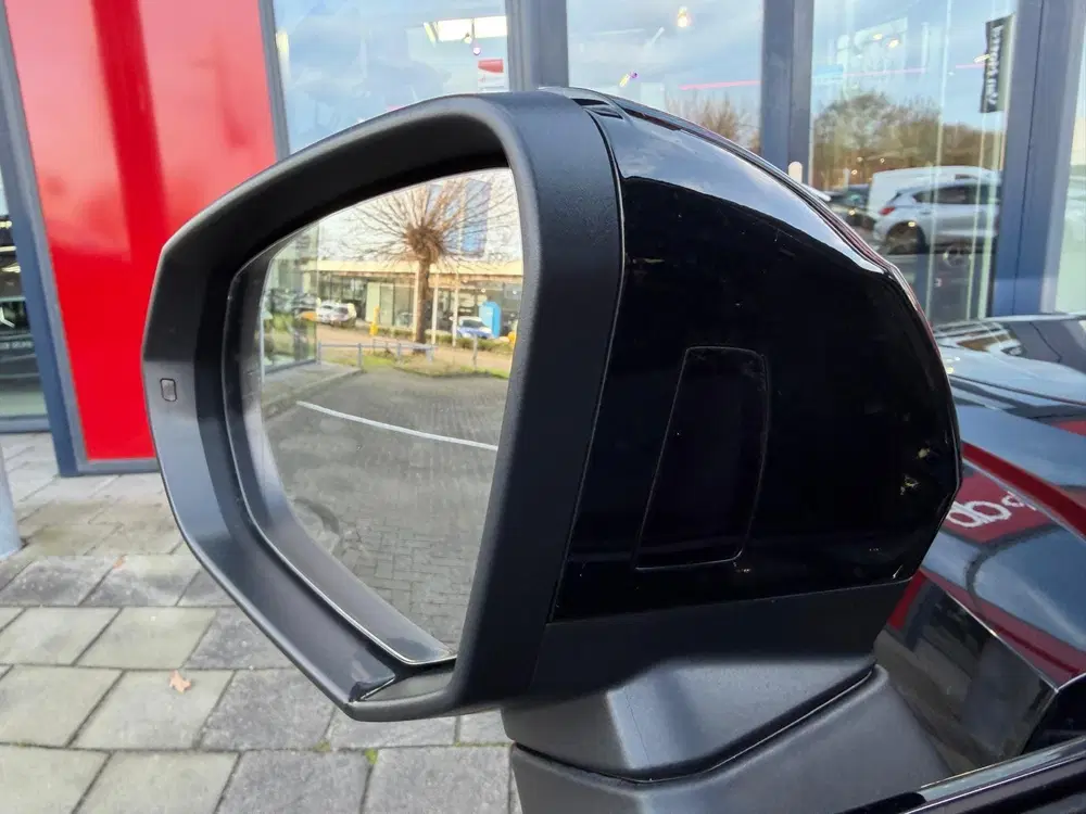 Audi RS Q3 TFSI Panorama uit 2021, foto 12