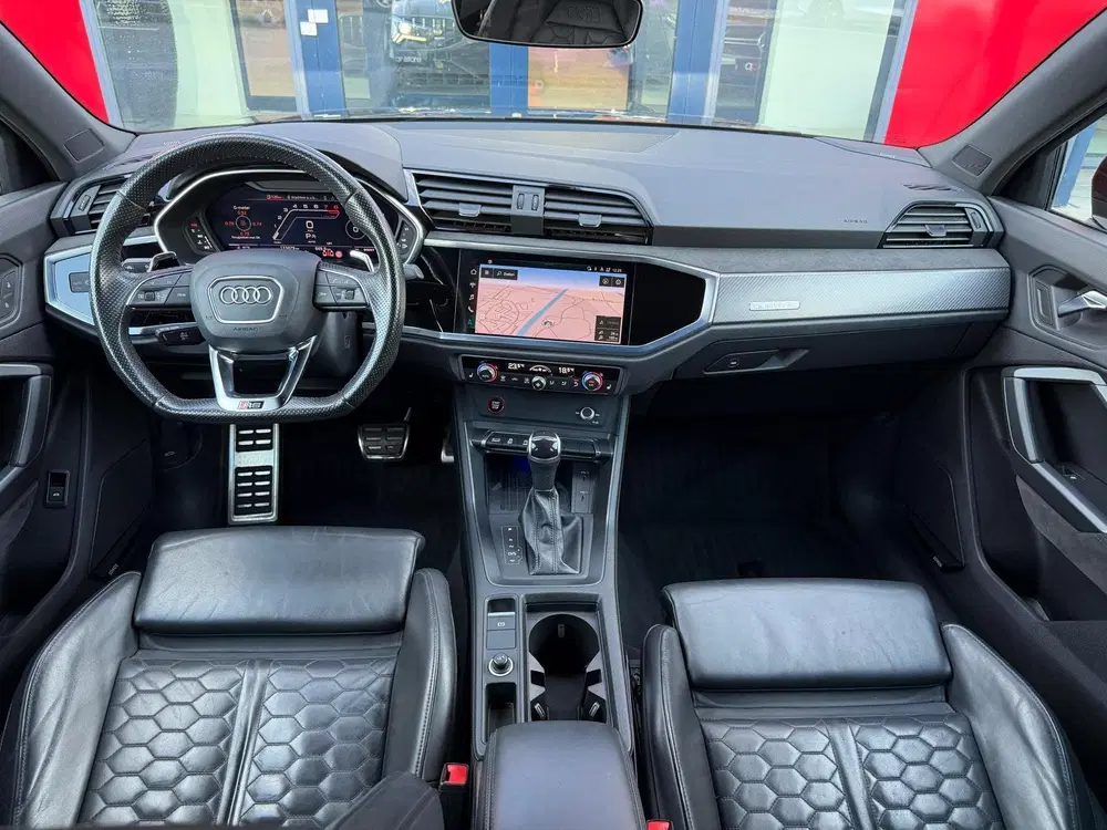 Audi RS Q3 TFSI Panorama uit 2021, foto 13