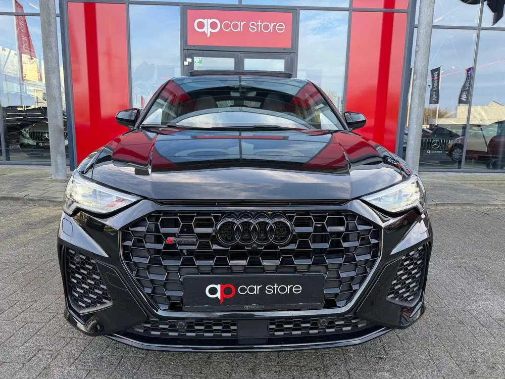 Audi RS Q3 TFSI Panorama uit 2021, foto 2