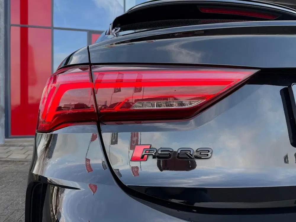 Audi RS Q3 TFSI Panorama uit 2021, foto 7