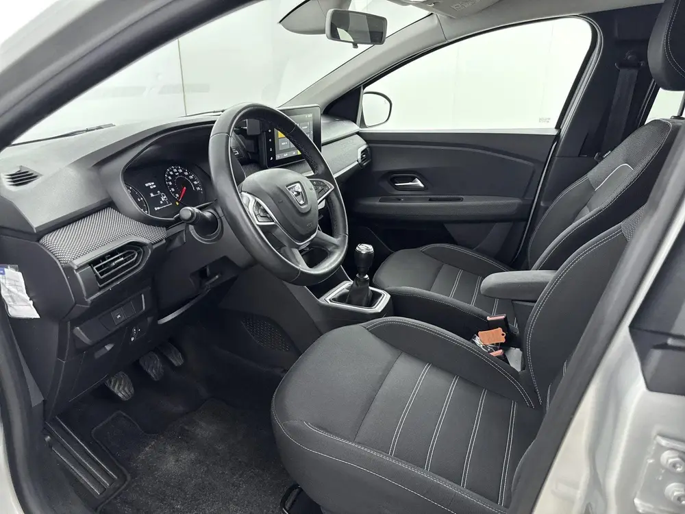 Dacia Jogger 1.0 TCe Bi-Fuel Comfort 5p. 100PK uit 2022, foto 17