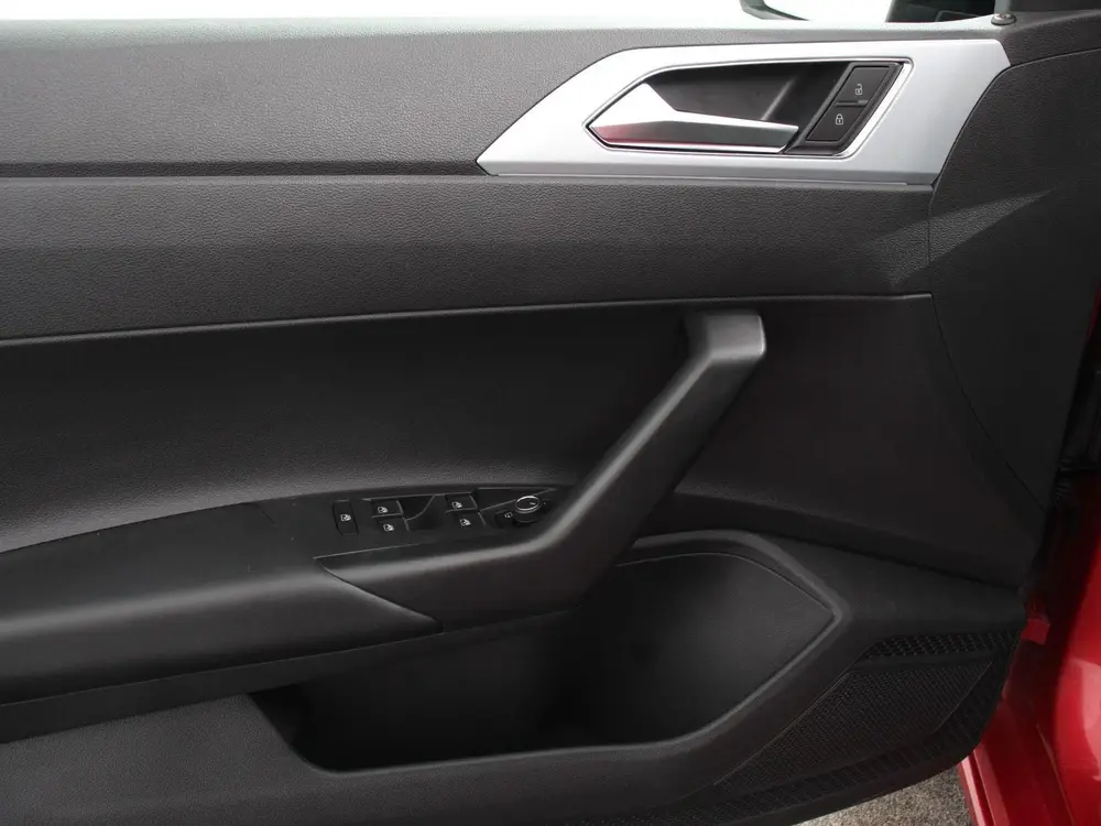 Volkswagen Polo 1.0 TSI Life DSG Goal Navigatie Apple Carpla uit 2025, foto 18