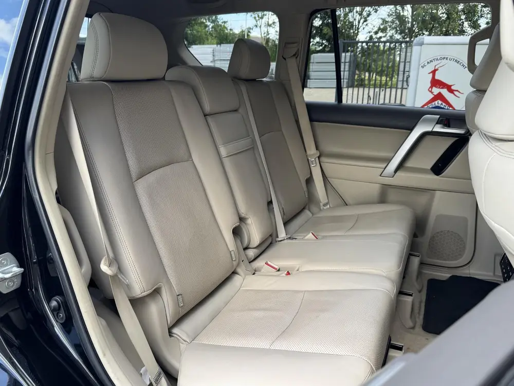 Toyota Land Cruiser 2.8 D-4D PROFESSIONAL 7-PERS I ORIGINEEL uit 2019, foto 14