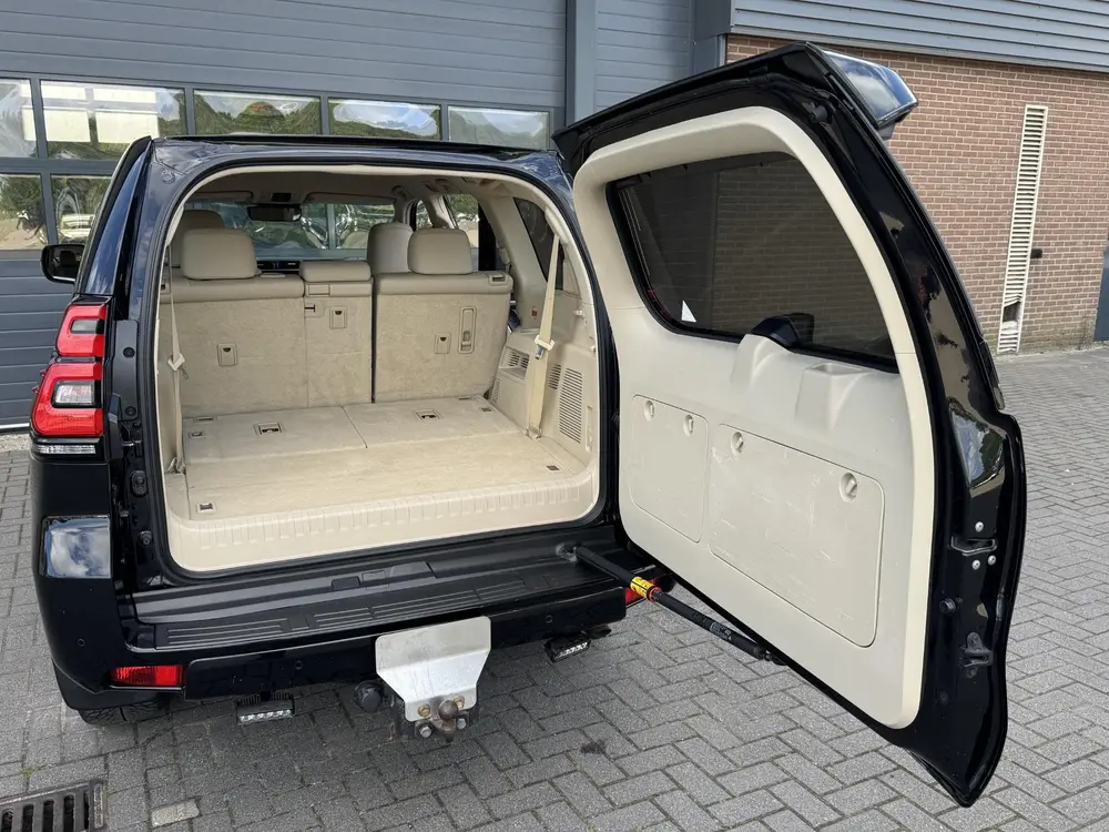 Toyota Land Cruiser 2.8 D-4D PROFESSIONAL 7-PERS I ORIGINEEL uit 2019, foto 19