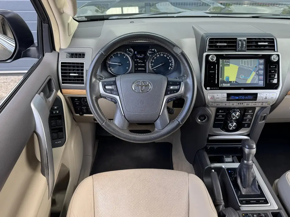 Toyota Land Cruiser 2.8 D-4D PROFESSIONAL 7-PERS I ORIGINEEL uit 2019, foto 5