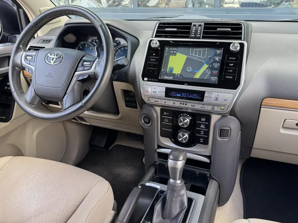 Toyota Land Cruiser 2.8 D-4D PROFESSIONAL 7-PERS I ORIGINEEL uit 2019, foto 8