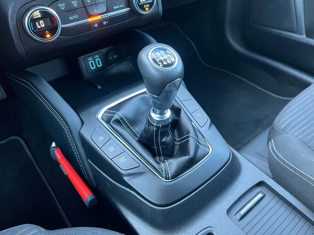 Ford Focus 1.0 EcoBoost Hybrid Titanium X Business NL uit 2021, foto 16