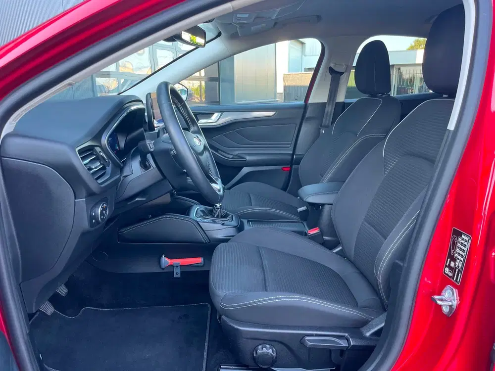 Ford Focus 1.0 EcoBoost Hybrid Titanium X Business NL uit 2021, foto 18