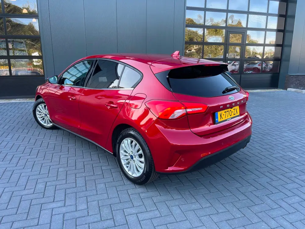 Ford Focus 1.0 EcoBoost Hybrid Titanium X Business NL uit 2021, foto 2