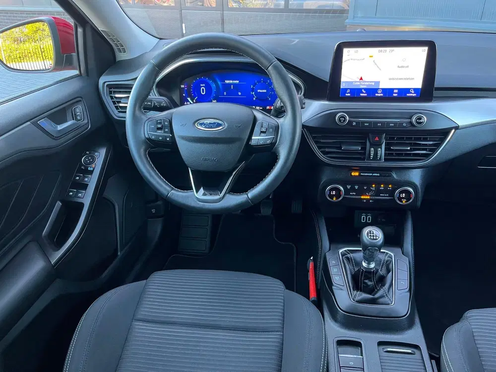 Ford Focus 1.0 EcoBoost Hybrid Titanium X Business NL uit 2021, foto 3