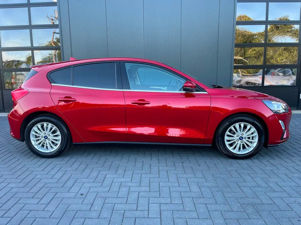 Ford Focus 1.0 EcoBoost Hybrid Titanium X Business NL uit 2021, foto 8