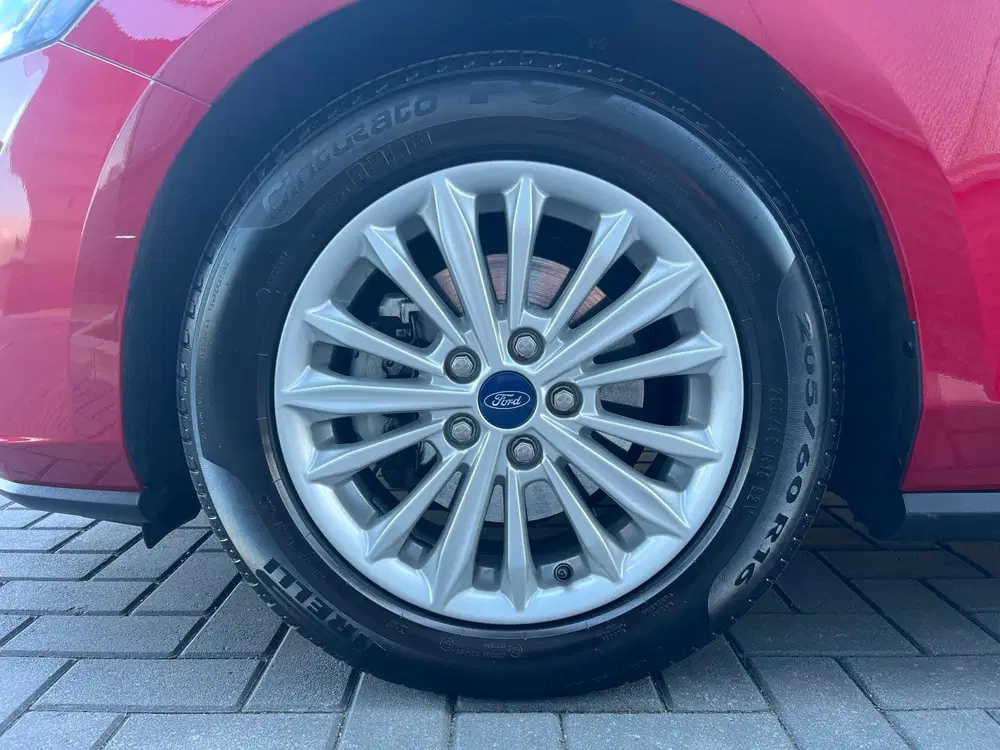 Ford Focus 1.0 EcoBoost Hybrid Titanium X Business NL uit 2021, foto 9