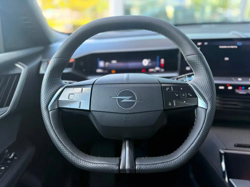 Opel Grandland 1.2 Turbo Hybrid GS 136pk Automaat uit 2025, foto 14