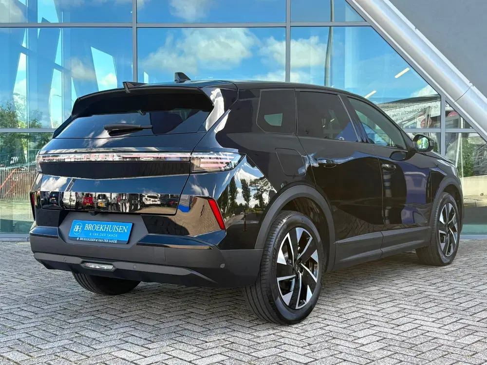 Opel Grandland 1.2 Turbo Hybrid GS 136pk Automaat uit 2025, foto 2