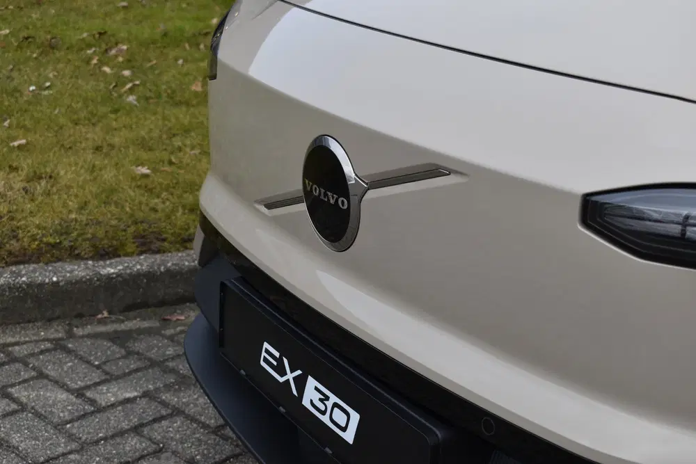 Volvo EX30 Extended Range Plus 272PK Europa 69 kWh uit 2026, foto 5