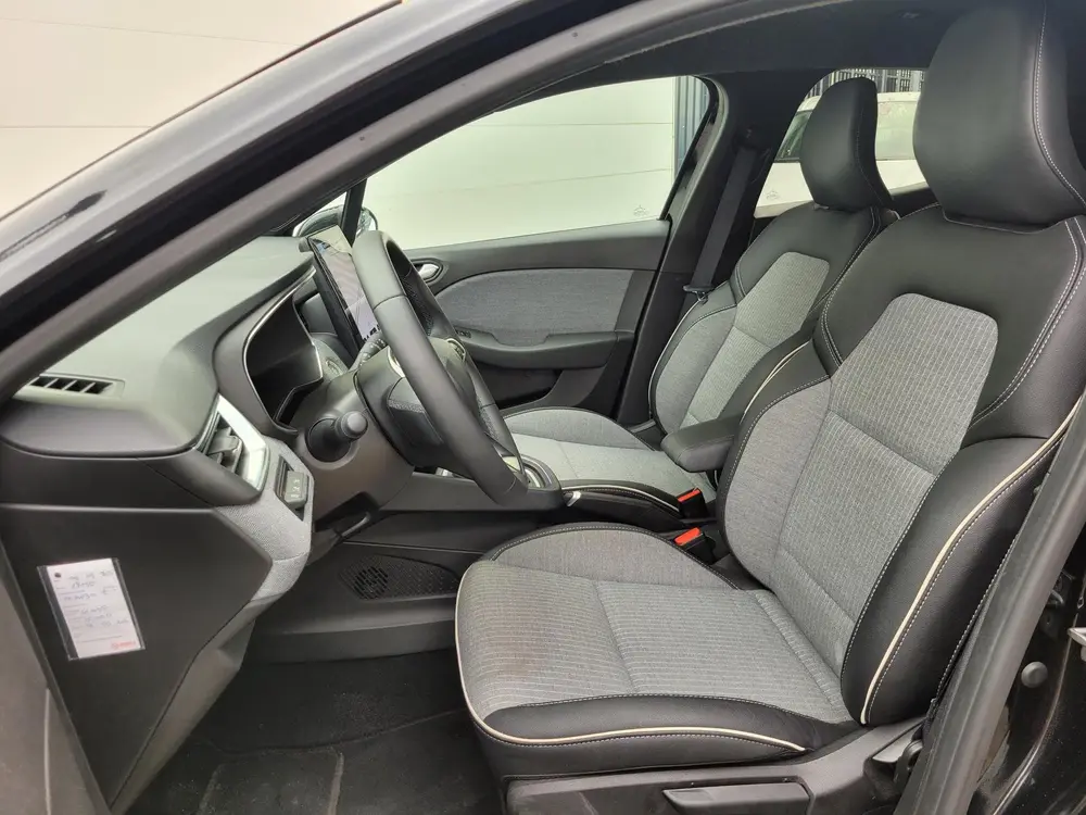 Renault Clio 1.6 E-Tech Full Hybrid 145 techno uit 2024, foto 7